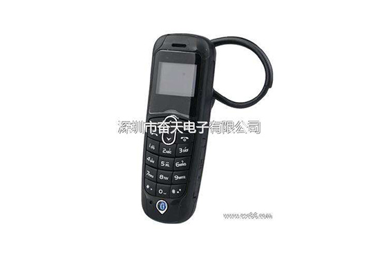 藍(lán)牙小手機(jī)IPX4防水測(cè)試